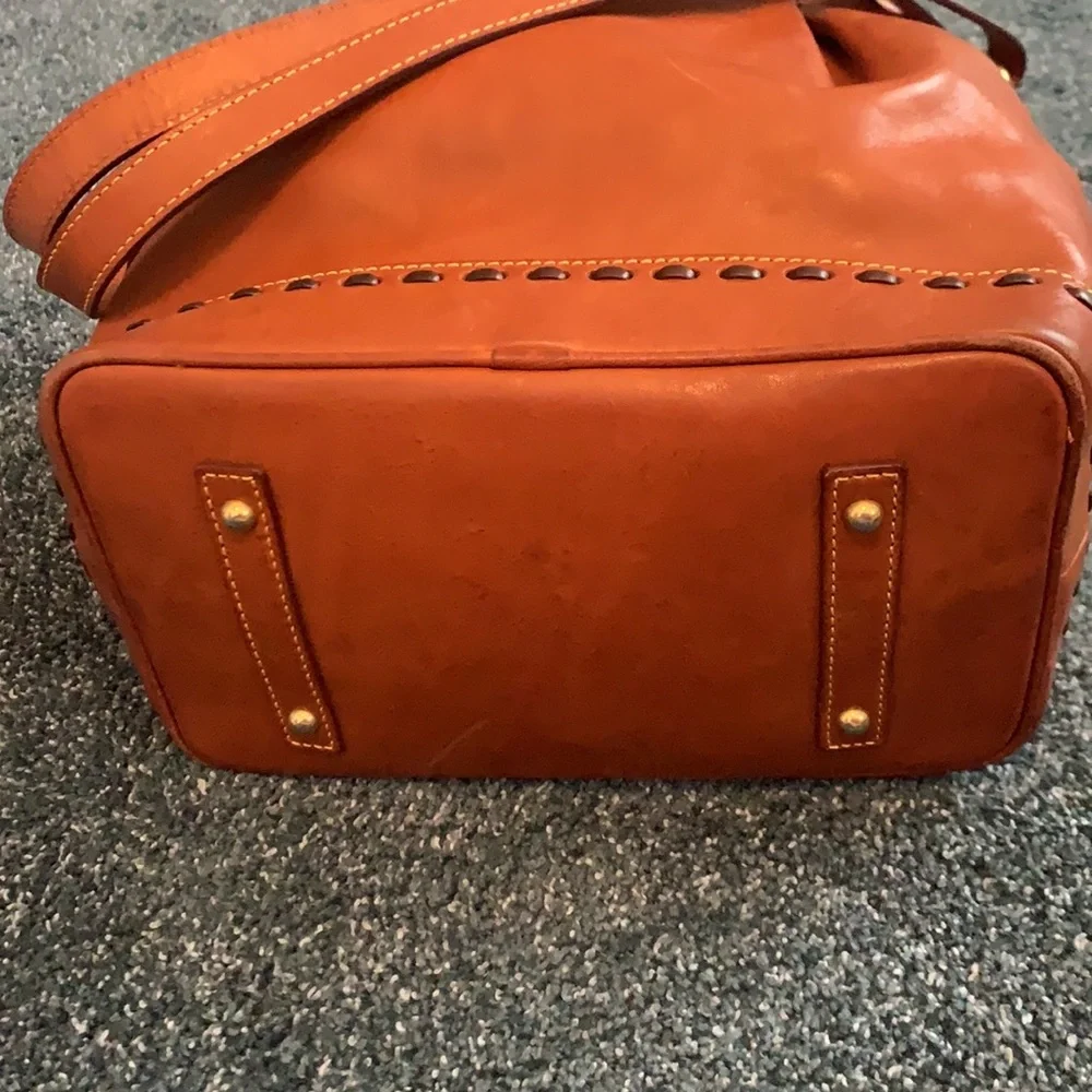 Dooney and Bourke Florentine leather bag - Picture 3 of 14